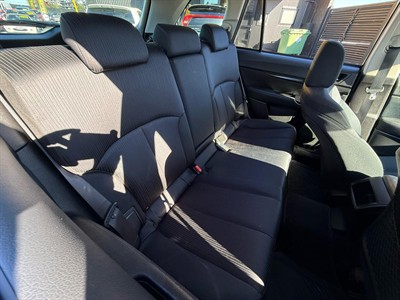 2011 Subaru Legacy - Thumbnail