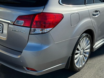 2011 Subaru Legacy - Thumbnail