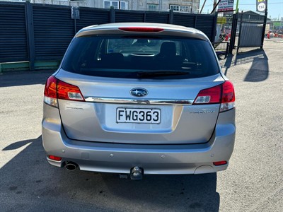 2011 Subaru Legacy - Thumbnail