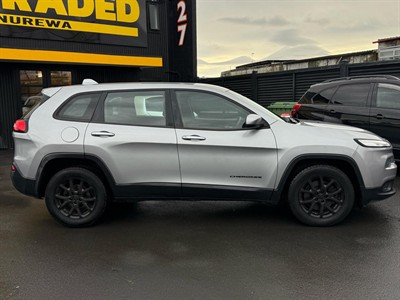 2016 Jeep CHEROKEE - Thumbnail