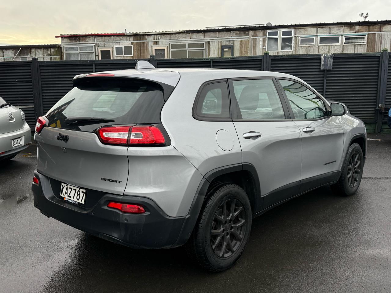2016 Jeep CHEROKEE