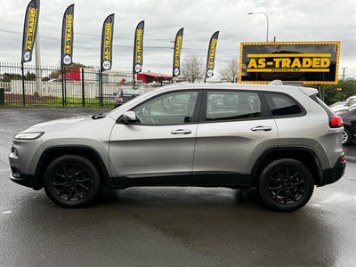 2016 Jeep CHEROKEE - Thumbnail