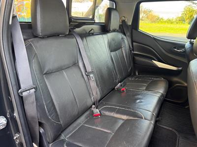 2017 Nissan Navara - Thumbnail