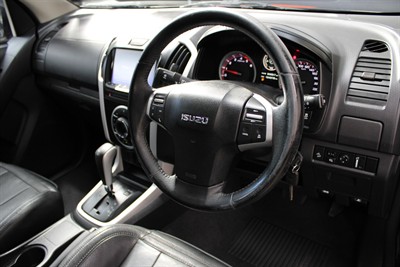 2017 Isuzu D-Max - Thumbnail