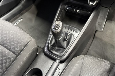 2018 Kia Rio - Thumbnail