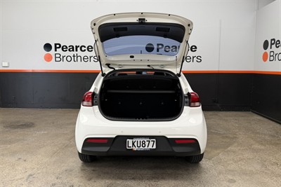 2018 Kia Rio - Thumbnail