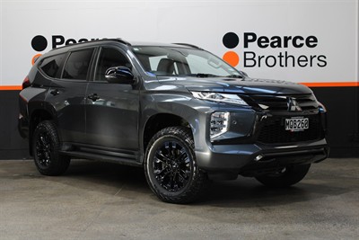 2020 Mitsubishi Pajero Sport - Thumbnail