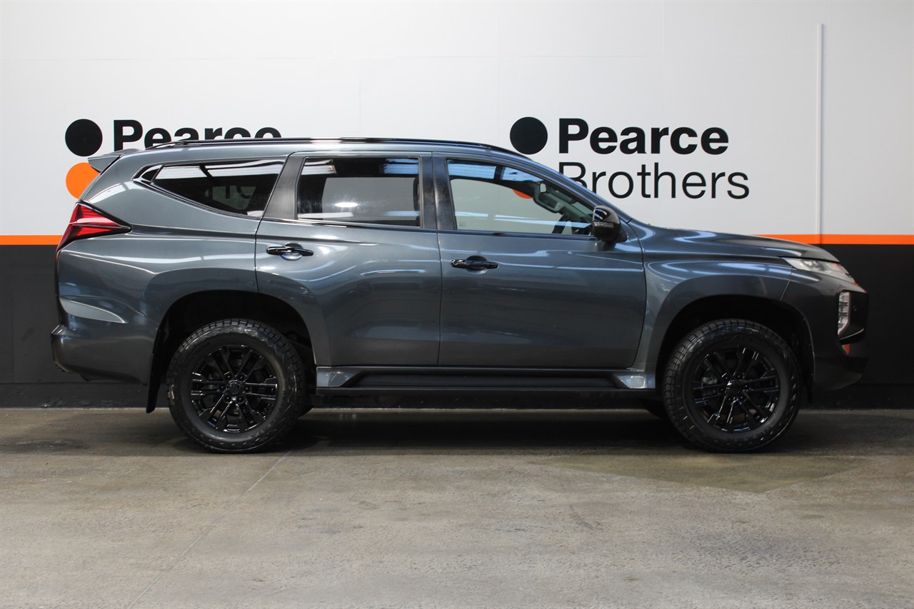 2020 Mitsubishi Pajero Sport