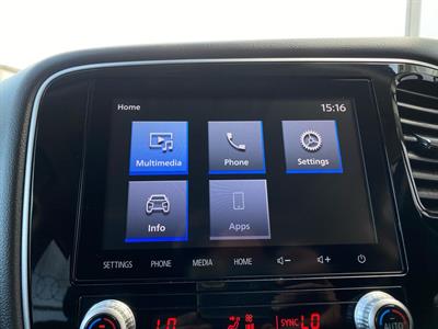 2021 Mitsubishi Outlander - Thumbnail