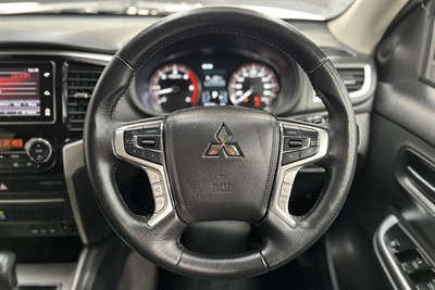 2021 Mitsubishi Triton - Thumbnail