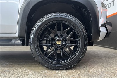 2021 Mitsubishi Triton - Thumbnail