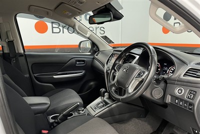 2021 Mitsubishi Triton - Thumbnail