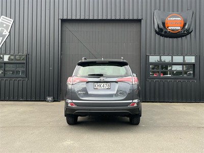 2017 Toyota RAV4 - Thumbnail