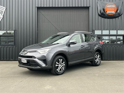 2017 Toyota RAV4 - Thumbnail