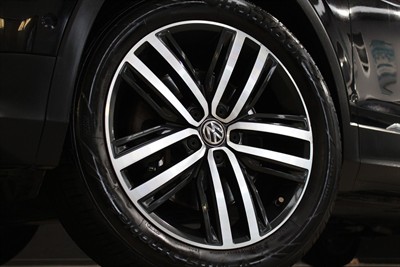2019 Volkswagen TIGUAN - Thumbnail