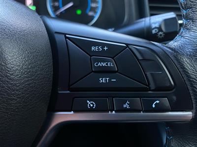 2018 Nissan Leaf - Thumbnail