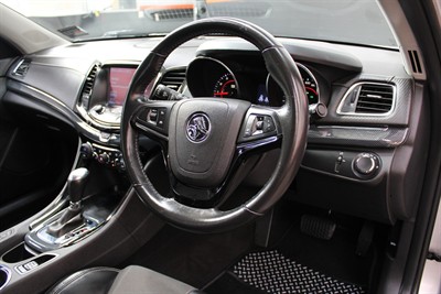 2017 Holden COMMODORE - Thumbnail