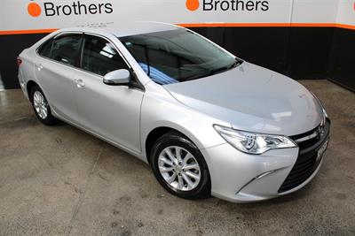 2017 Toyota Camry - Thumbnail