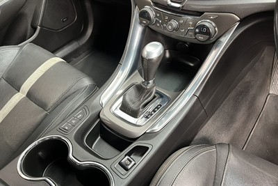 2015 Holden Commodore - Thumbnail