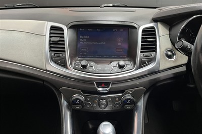 2015 Holden Commodore - Thumbnail