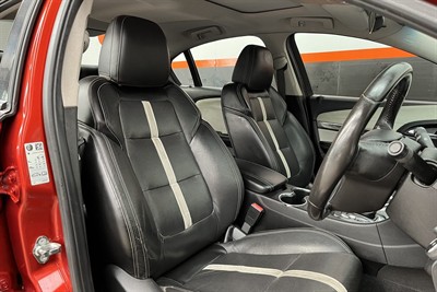 2015 Holden Commodore - Thumbnail