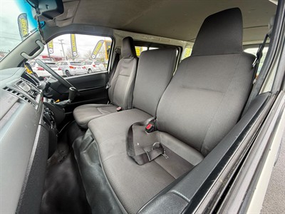2014 Toyota Hiace - Thumbnail