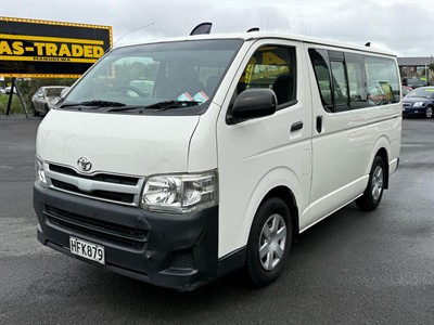 2014 Toyota Hiace - Thumbnail
