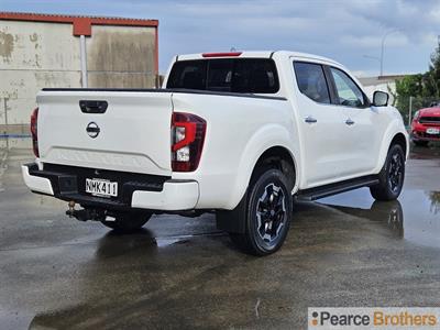 2021 Nissan Navara - Thumbnail