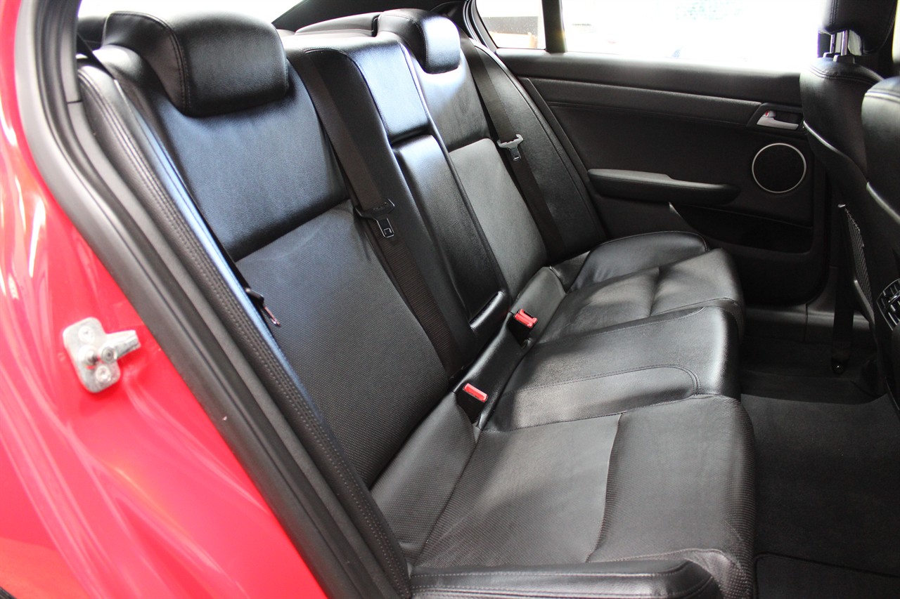 2010 Holden COMMODORE