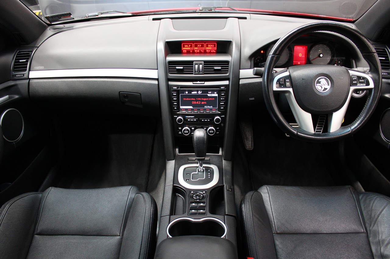 2010 Holden COMMODORE