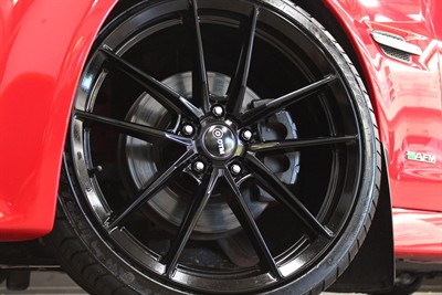 2010 Holden COMMODORE - Thumbnail
