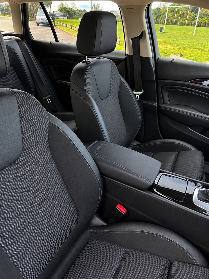 2021 Holden Commodore