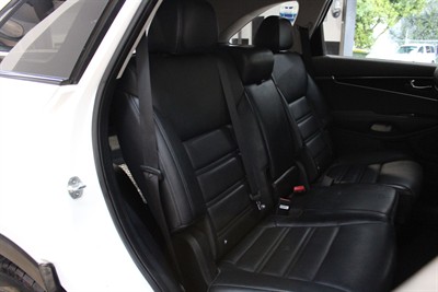 2018 Kia Sorento - Thumbnail