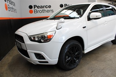 2012 Mitsubishi Rvr - Thumbnail