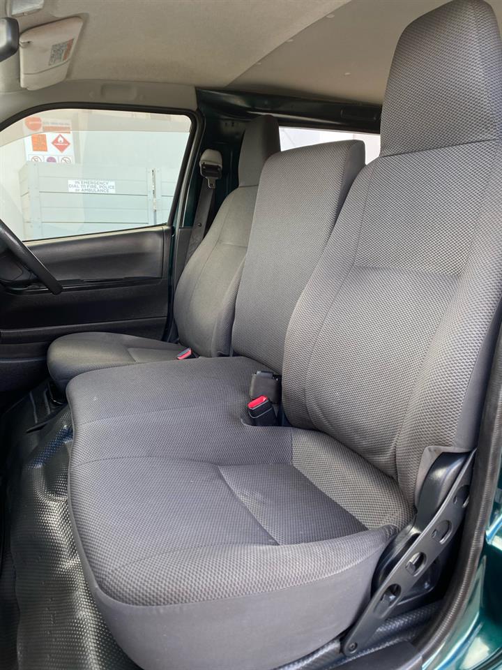 2013 Toyota Hiace