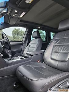 2015 Volkswagen Touareg - Thumbnail