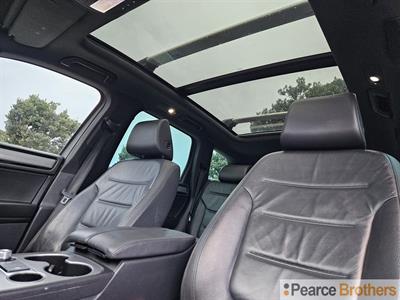 2015 Volkswagen Touareg - Thumbnail