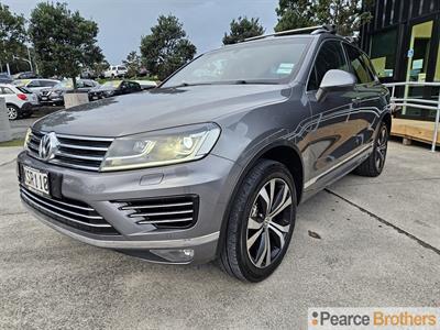 2015 Volkswagen Touareg - Thumbnail