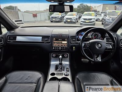 2015 Volkswagen Touareg - Thumbnail