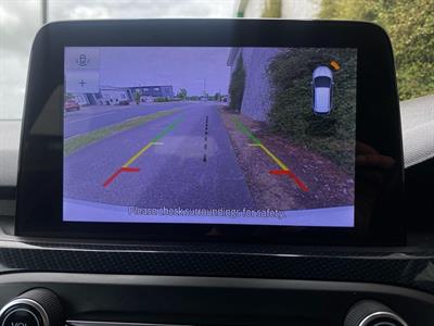 2021 Ford Focus - Thumbnail