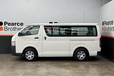 2010 Toyota Hiace - Thumbnail