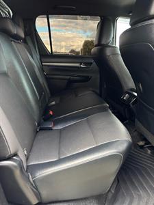 2022 Toyota Hilux - Thumbnail