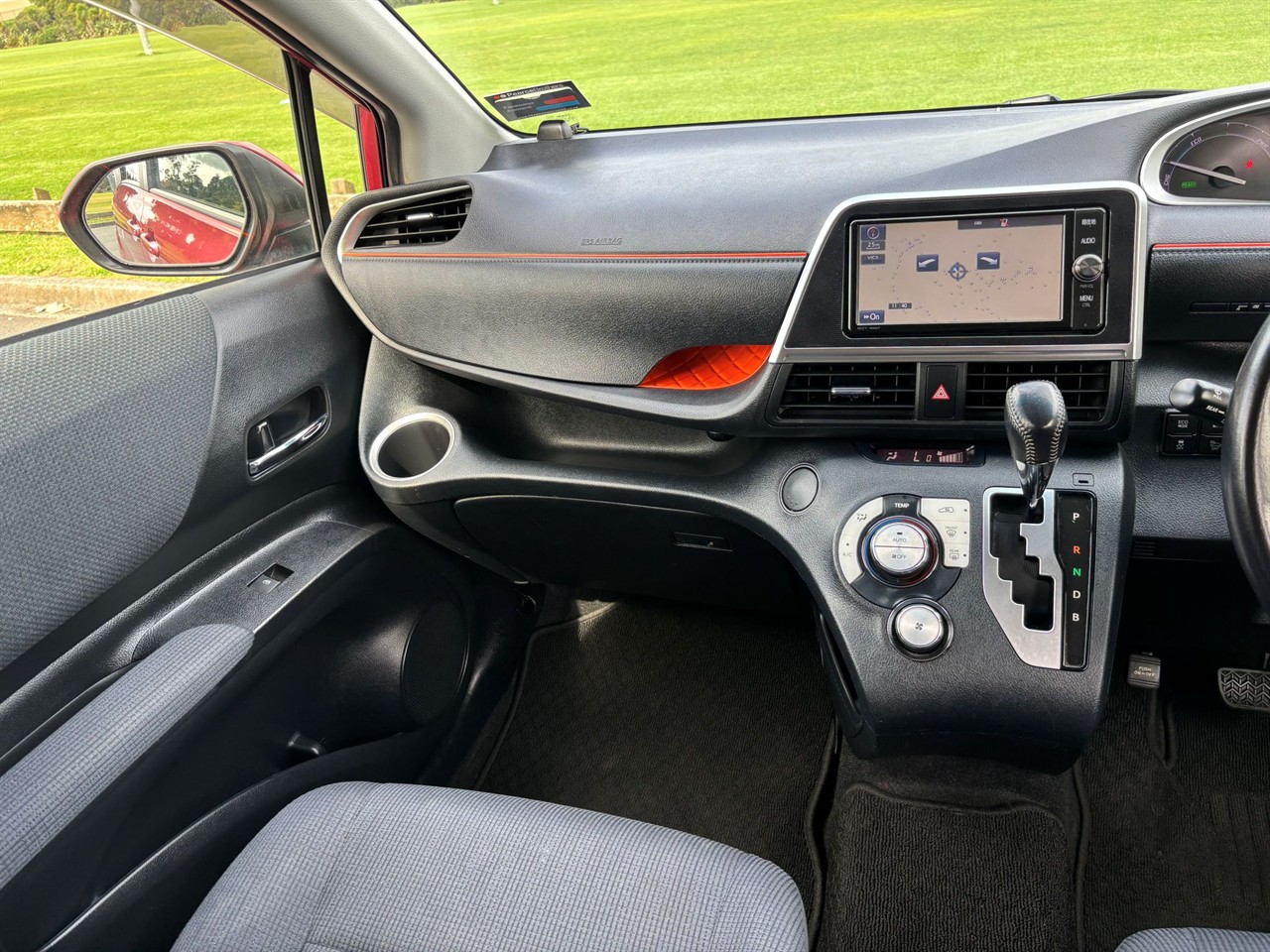 2016 Toyota Sienta