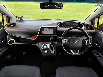 2016 Toyota Sienta - Thumbnail