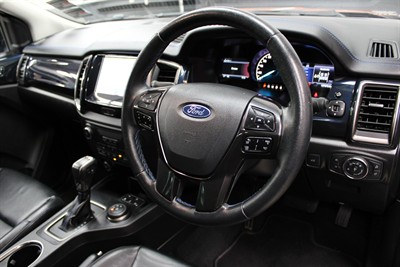 2022 Ford Everest - Thumbnail