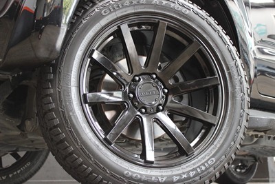 2022 Ford Everest - Thumbnail