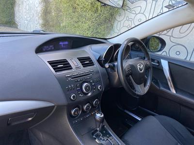 2011 Mazda Mazda3 - Thumbnail