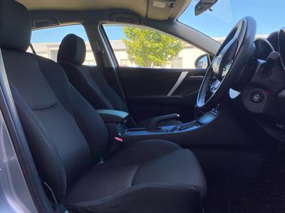 2011 Mazda Mazda3 - Thumbnail