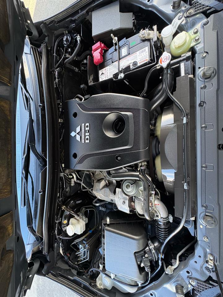 2016 Mitsubishi Pajero Sport