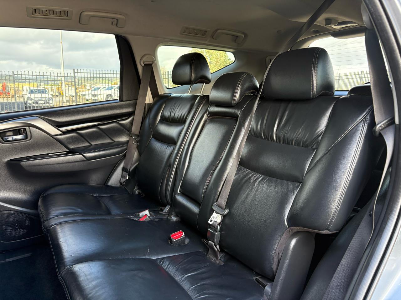 2016 Mitsubishi Pajero Sport
